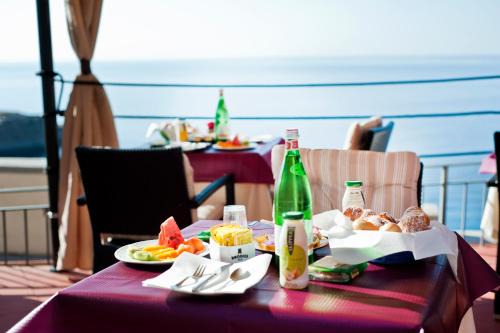 Ventotene Hotel | Hotel Villa Iulia