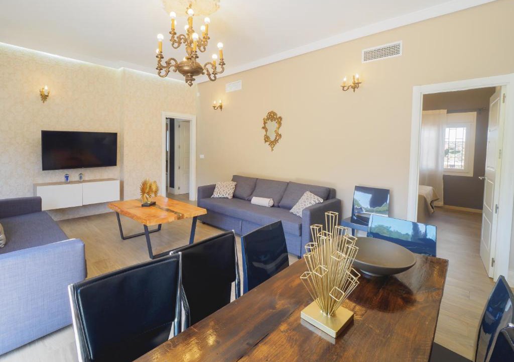 Centro Apartment | La Villa del Montecillo complex Beach and city ApartamentosMalagaManagement