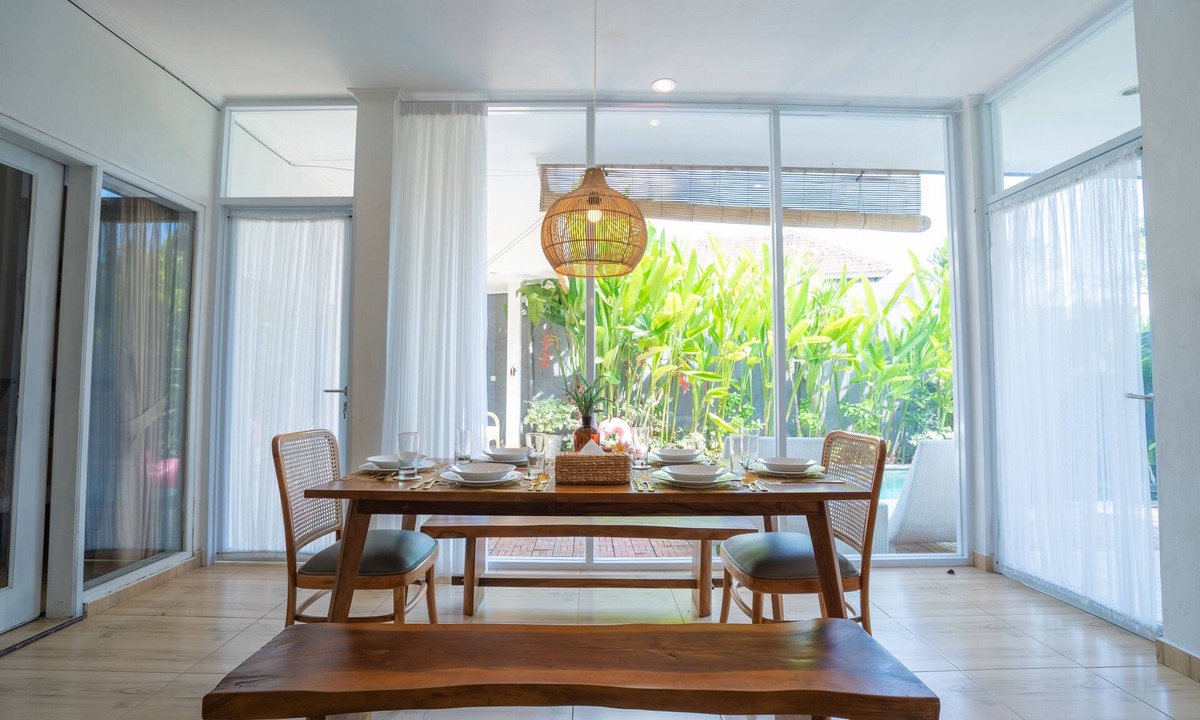 Batu Bolong Villa | Leon Lovely 3BR Villa with Private Pool at the central of Canggu