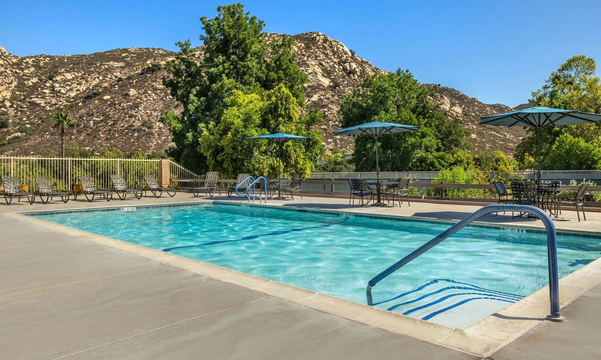 San Diego Country Estates Apartment | Look No More! Three Great Units, Kitchen, Free Parking, Near Santaya Isabel