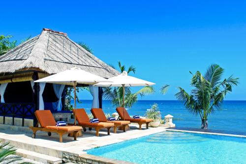 Dencarik Villa | Luxury Beachfront Relaxation at The Villas North Bali