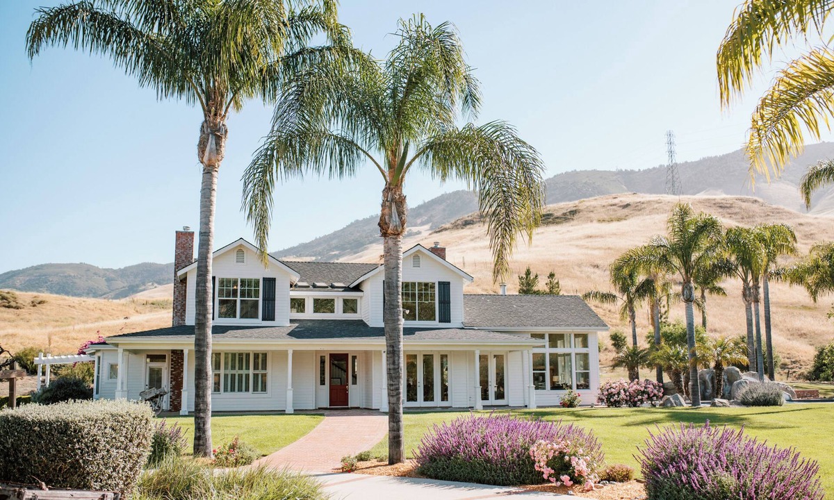 San Luis Obispo House | Luxury Vacation Rental in San Luis Obispo with Pool, Hot Tub and Waterslide