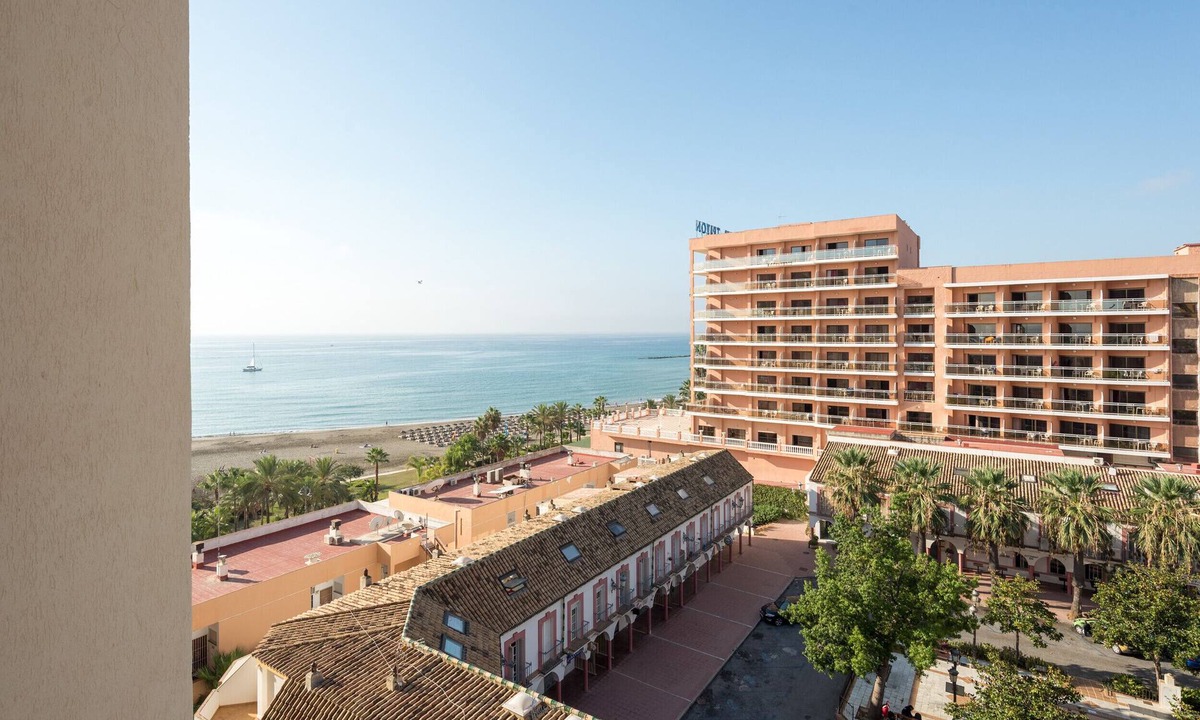 Benalmadena Costa Apartment | MalagaSuite Front Beach Benalmadena