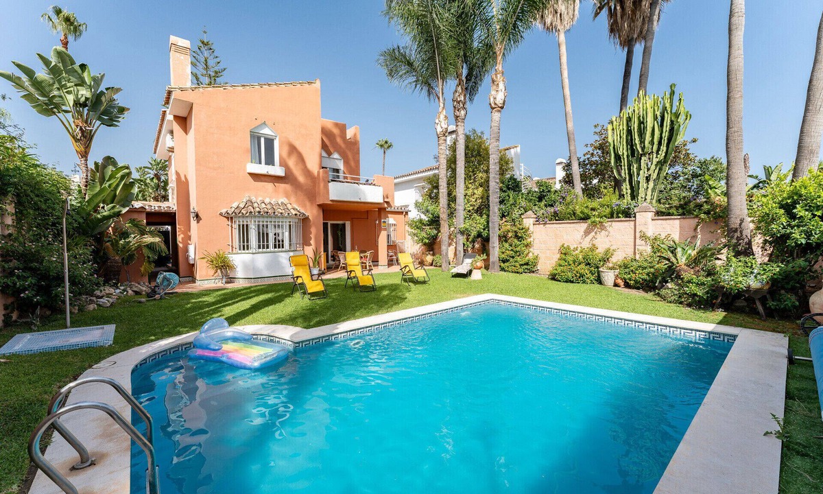 Atalaya-Isdabe Villa | Malagasuite Villa Los Flamencos