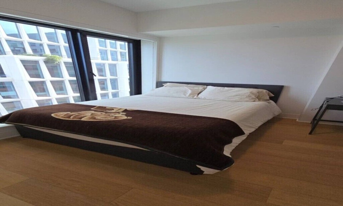 China Basin Apartment | Modern 1-Bedroom in Mission Rock with Gym, Sauna, Golf Simulator