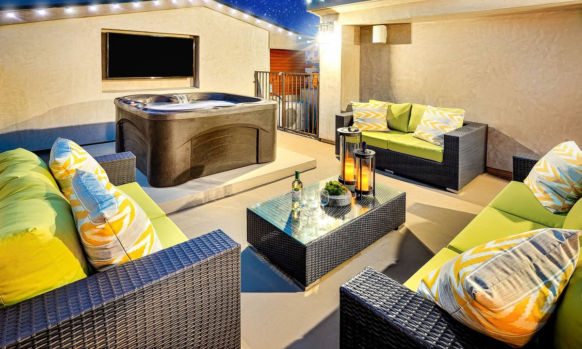 West Newport House | Modern Beach Luxury w/ Rooftop Deck & Private Hot Tub - Steps to Ocean