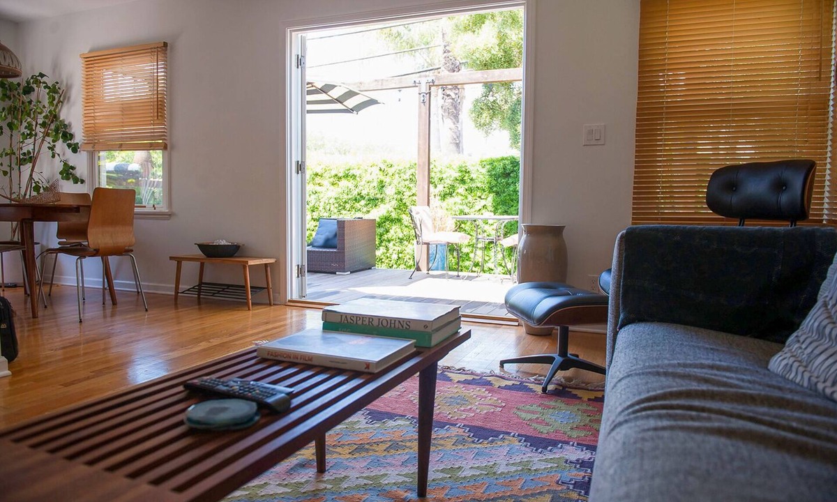 Ocean Park Cottage | Modern Cottage - Perfect Location 4 Blocks to the Beach