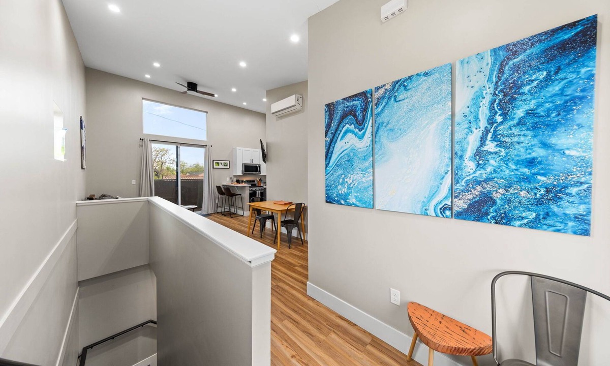 Old Southwest House | Modern Midtown Oasis: Mountain Views & Walkable Vibes