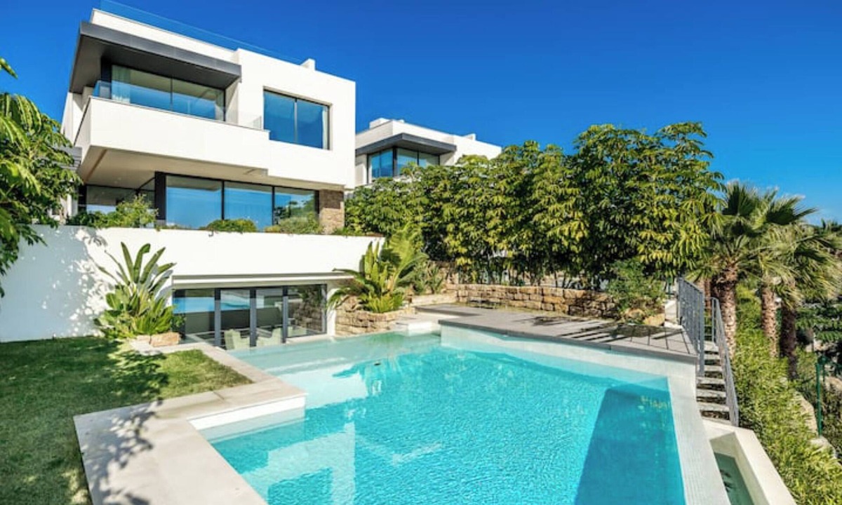 El Paraiso Villa | Modern villa: pool, terrace and close to the golf course