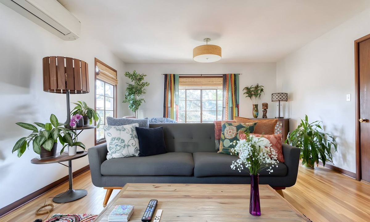 Fullerton House | Modern Vintage Near Disneyland - Perfect For Every Trip
