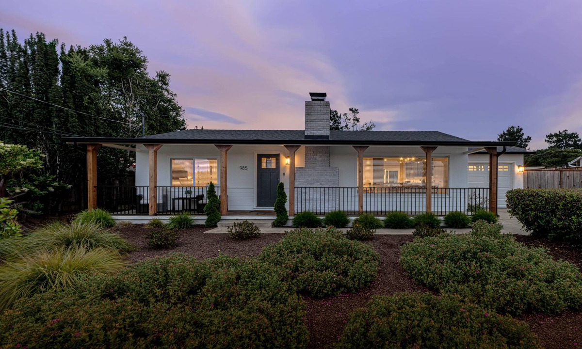 Del Rey Oaks House | Monterey Bay Ocean Peak Home Near Carmel & Pebble Beach 4 Bed 3.5 Bath & AC
