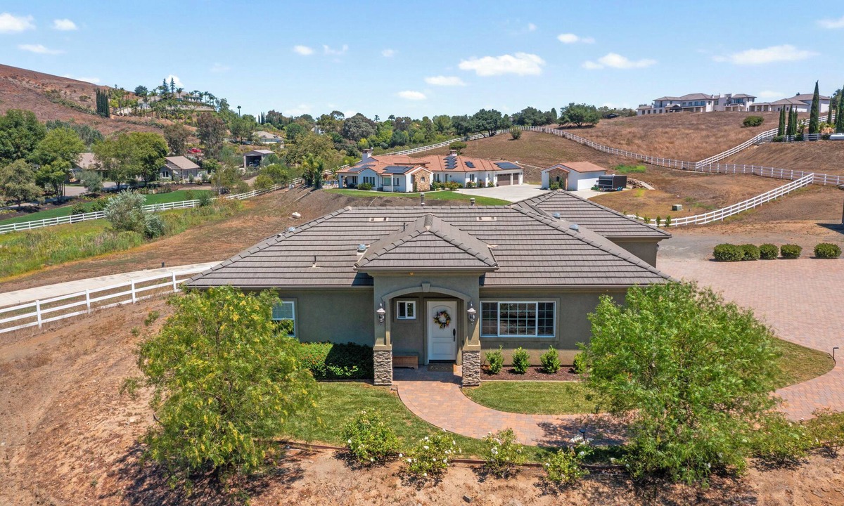 Temecula House | Mountain Retreat: 5 acre Views + 6 min to Old Town, 15 min to Wineries