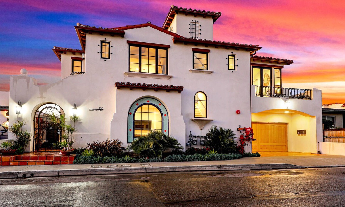 San Clemente Villa | New Ocean View Trilevel + Private Rooftop Terrace!