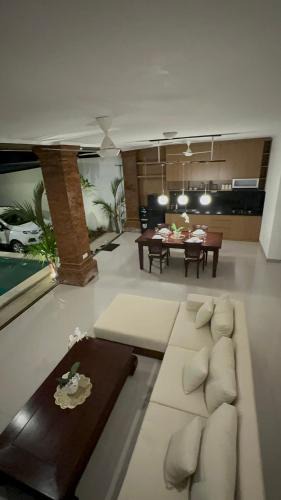Tibubeneng Villa | NINE NINE VILLA