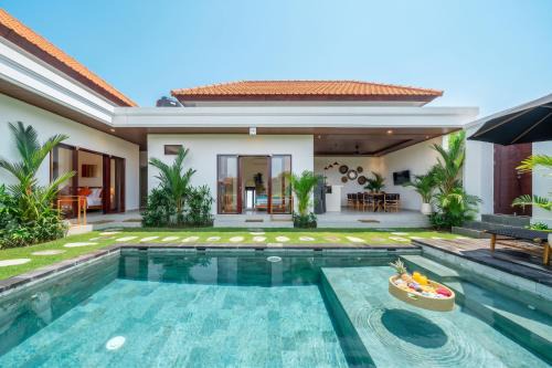Umalas Villa | Nooky - Rice Field Views Villa with Spacious Garden&Pool