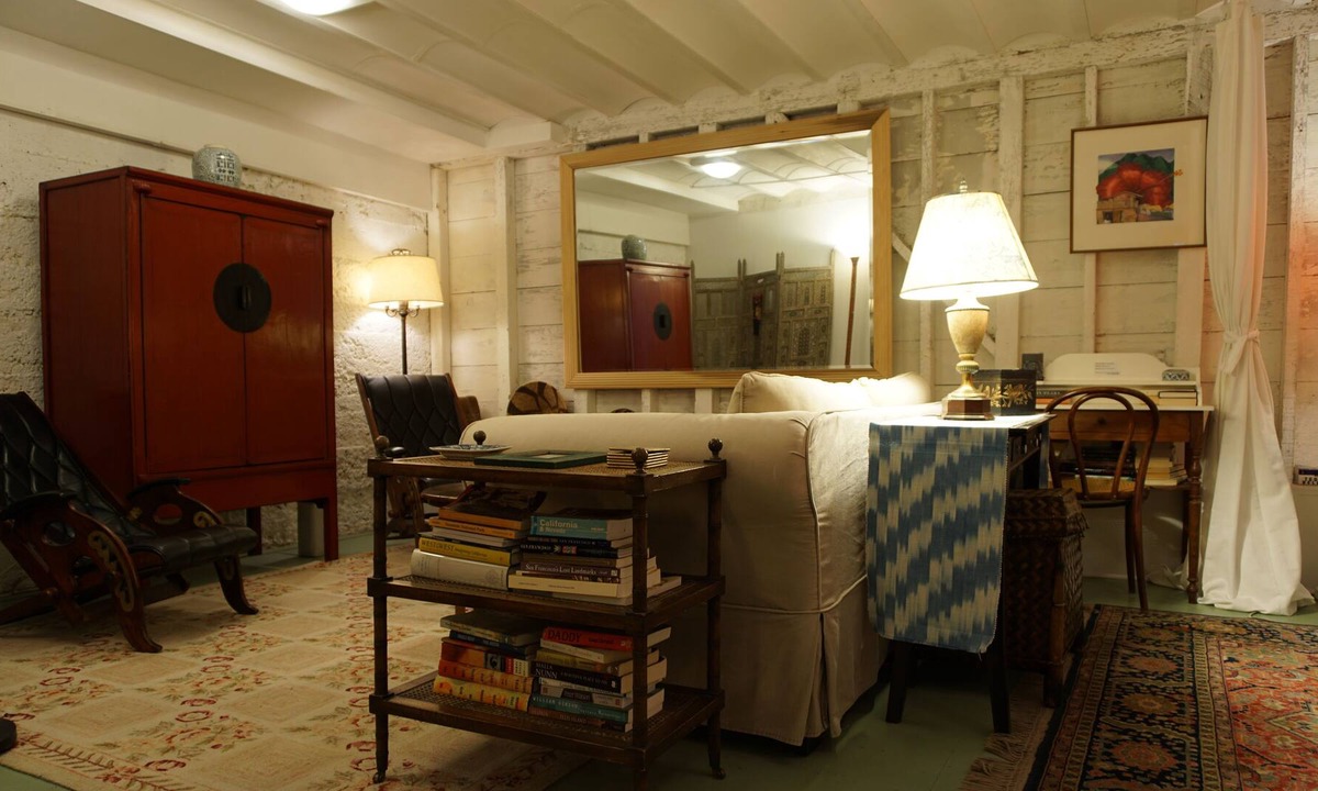 Cow Hollow Apartment | One of a kind,Charming, Artistic,Romantic Getaway in most desirable neighborhood