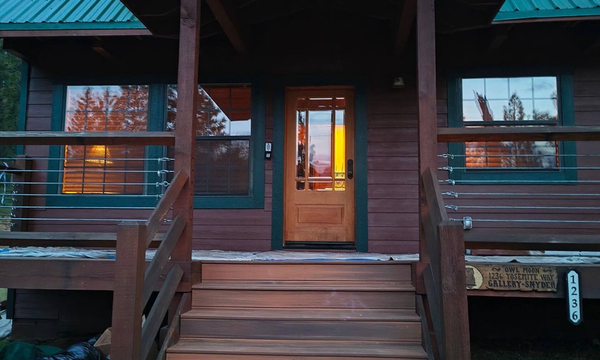 Foresta Cabin | Owl Moon Cabin - Rare jewel of a cabin located inside Yosemite National Park