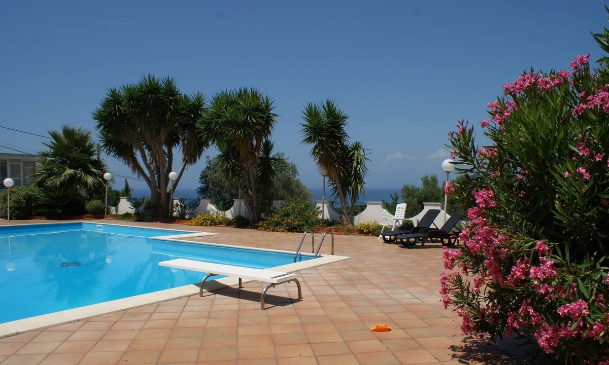 Santa Maria di Castellabate Villa | Panoramic Villa with Pool for 8 Guests in Cilento