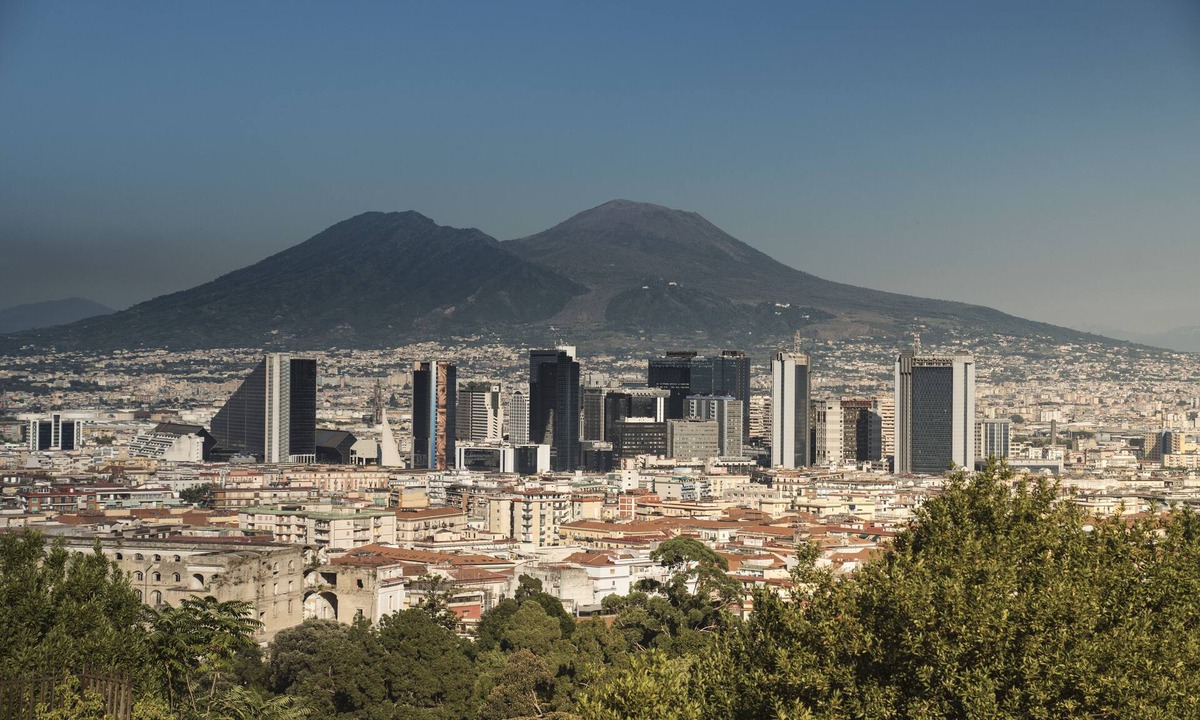 Rione Sanita Apartment | Panoramic apartment with large roof terrace in Naples, view of harbor, Vesuvius