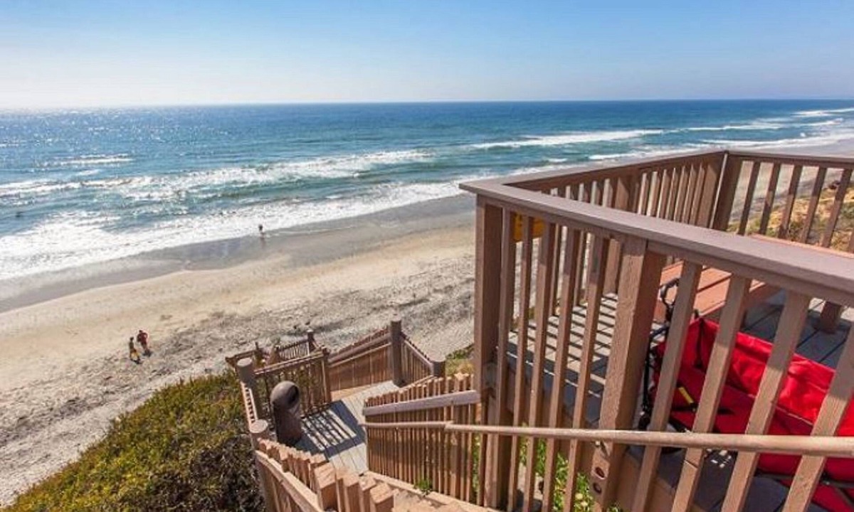 Leucadia Condo | Peaceful Seaside Condo In Seabluffe, Leucadia. 1 Minute Walk To Private Beach.