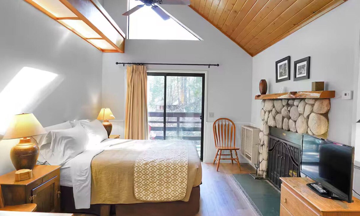 Idyllwild Cabin | Private Mountain Retreat