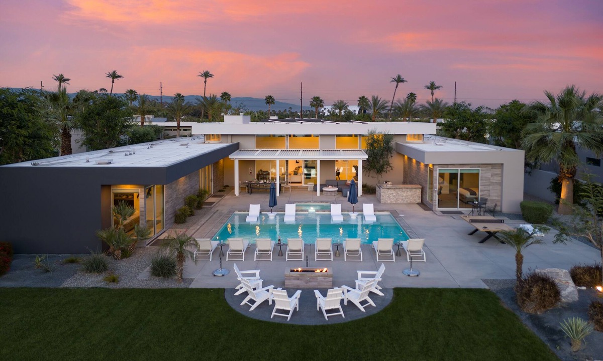 La Quinta Villa | Private Pool + Spa + Putting Green + Fire Pit Near La Quinta | Polo Villa 3