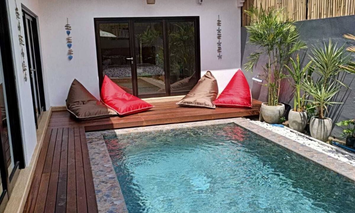 Berawa Villa | Private Villa with pool. Top location, a short walk to the beach