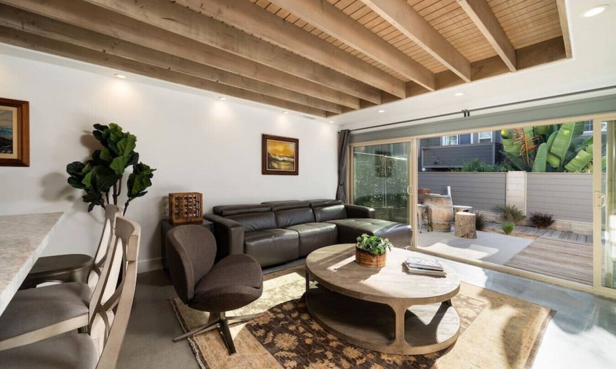 Dana Point House | Rare 10 bedroom property, newly remodeled, centrally located with a huge outdoor living space.