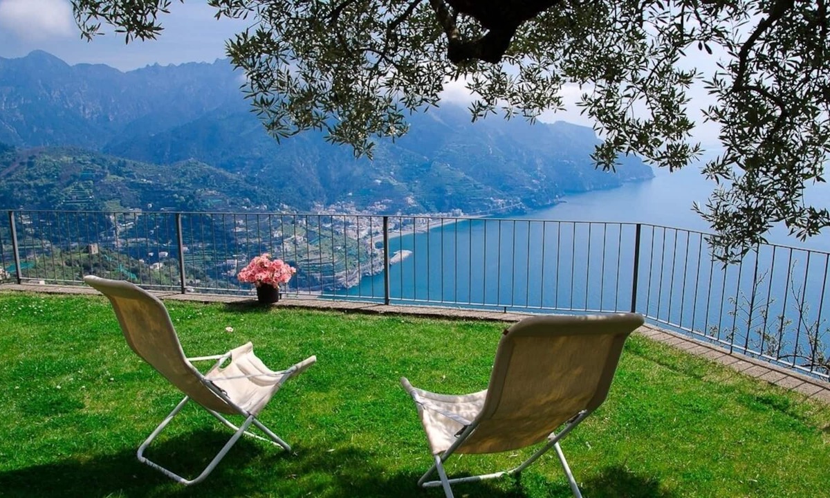 Pogerola Villa | Ravello, Italy holiday villa to let, Amalfi villa within walking distance to town, large vacation villa in Ravello Italy