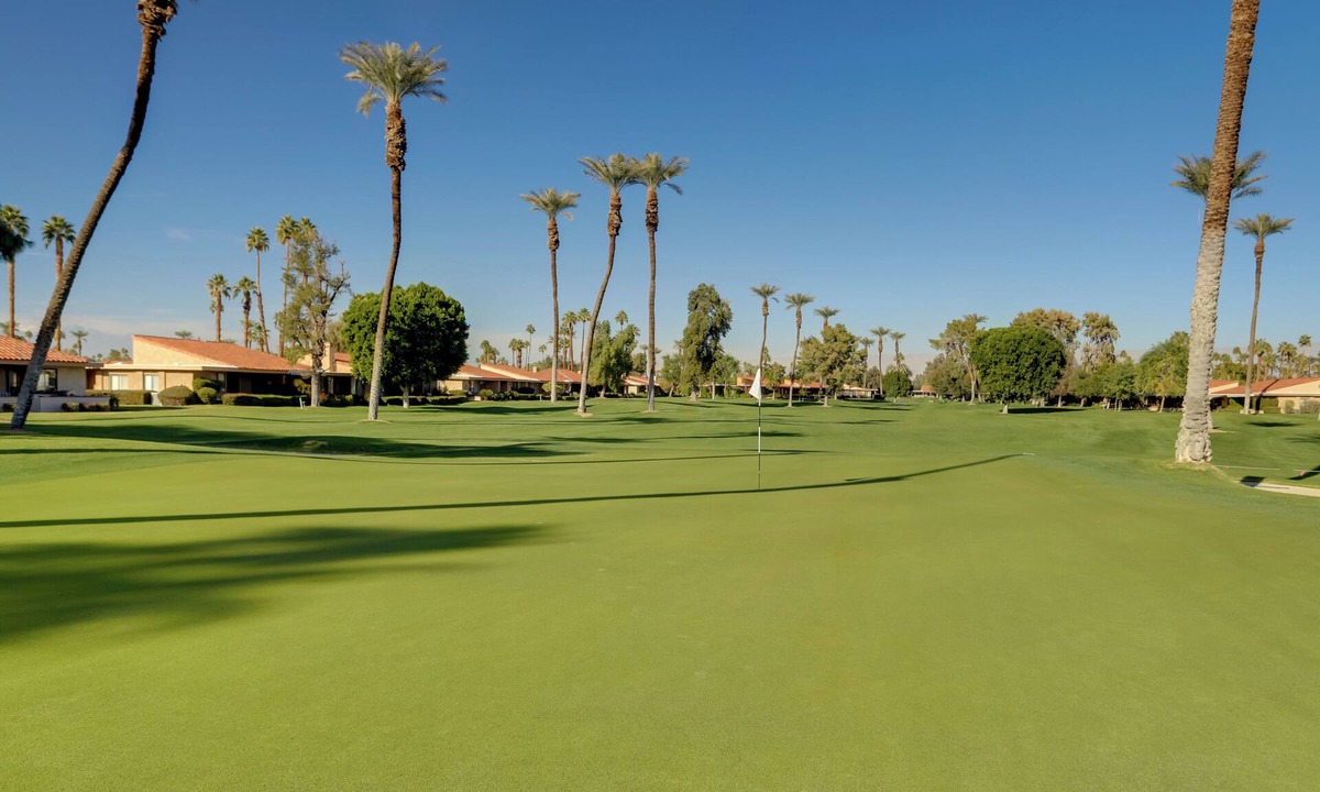 Rancho Mirage House | Resort Amenities: Rancho Mirage Country Club Home