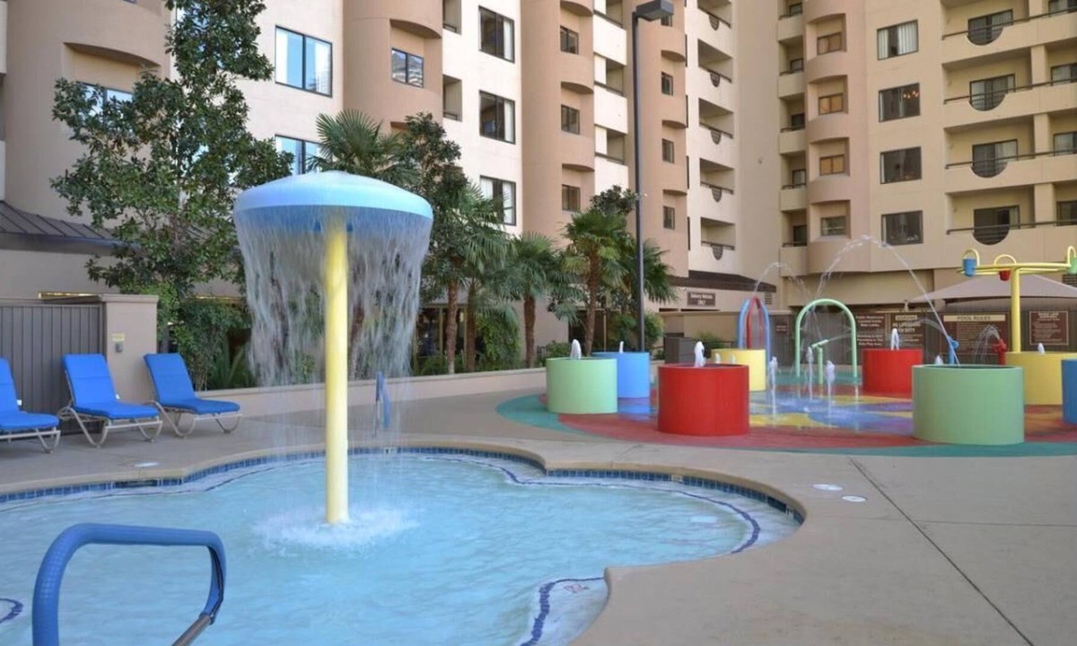 Las Vegas House | Room Virtual Tour in 3D! 3 Convenient Spaces, Near Gondola Ride at The Venetian
