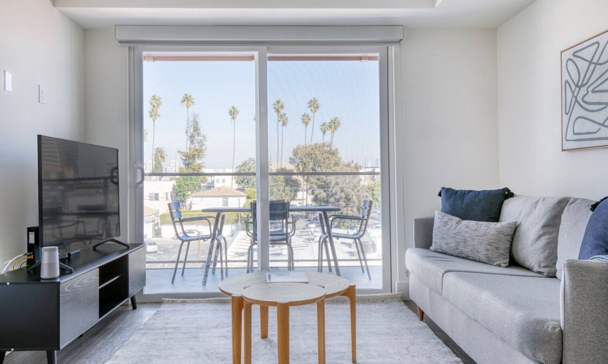 Sawtelle Apartment | Roomy Brentwood 2BR w/Gym, Rooftop & W/D, near UCLA, by Blueground