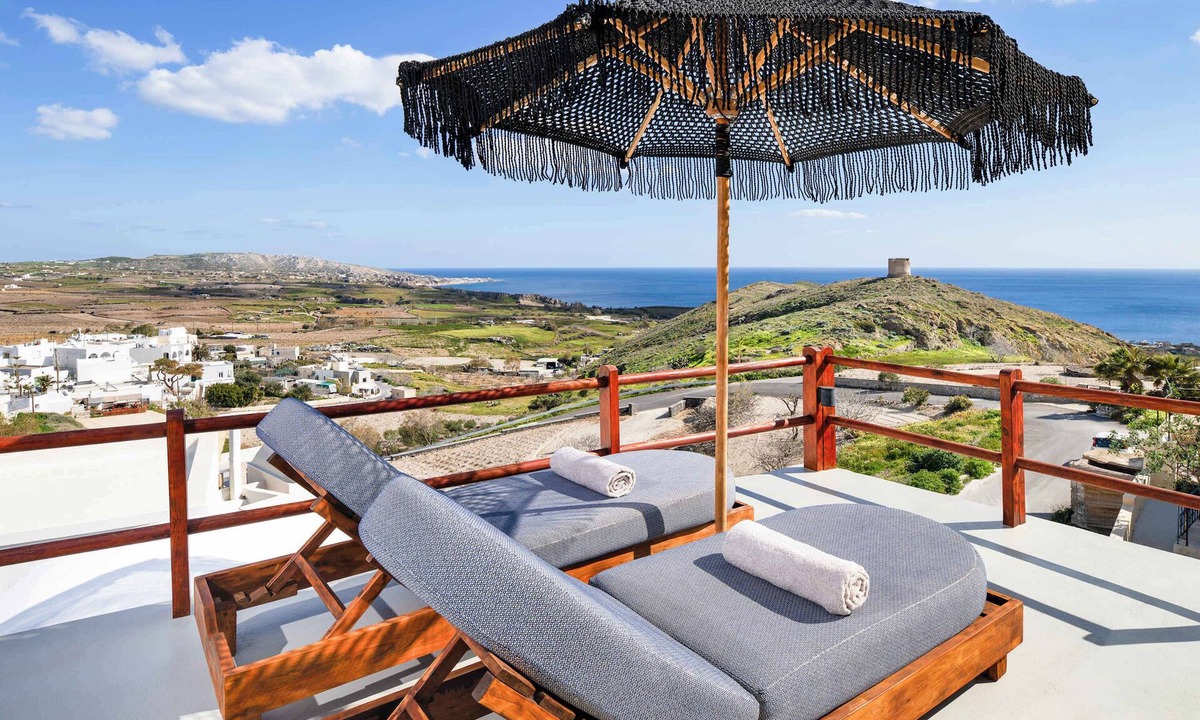 Akrotiri Apartment | Santorini Rooftop Hot Tub Suite w/Panoramic Views