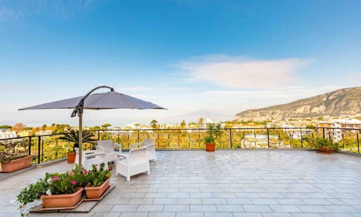 Piano di Sorrento Apartment | Seaview apartment short lets