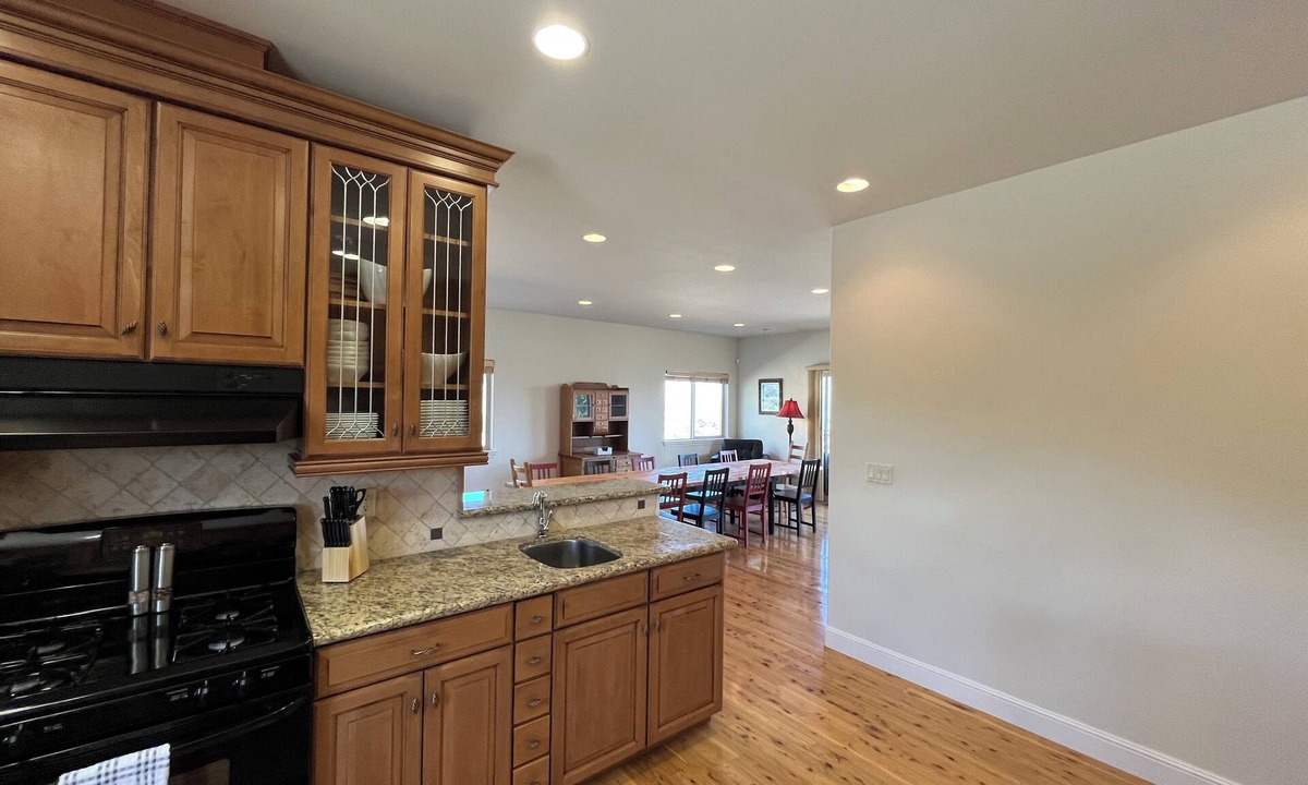 Mesa Vista House | Spacious 4-bedroom house overlooking the Carson Valley with AC