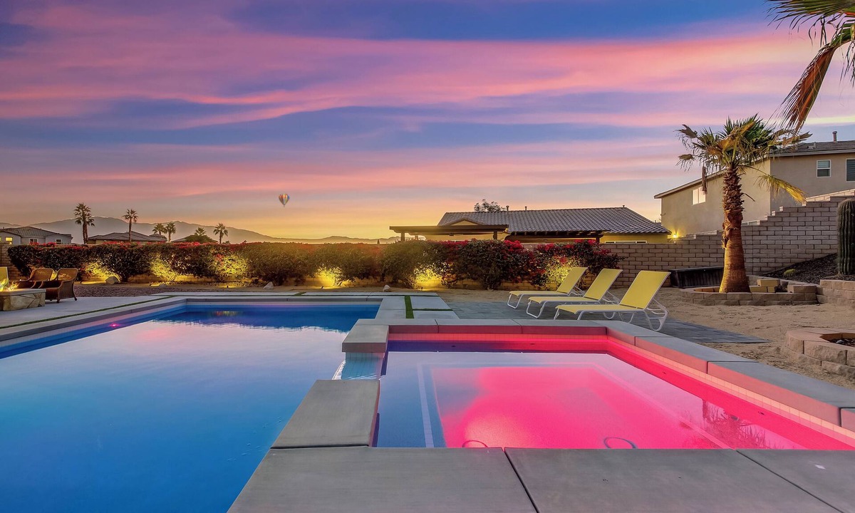 Terra Lago Villa | Spacious 5-bedroom villa with resort size 52ft Pool
