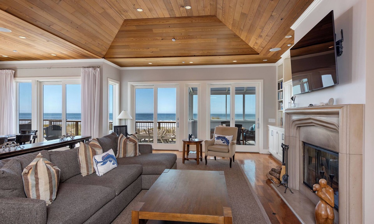 Stinson Beach House | Spectacular Oceanfront Luxury Home in Seadrift