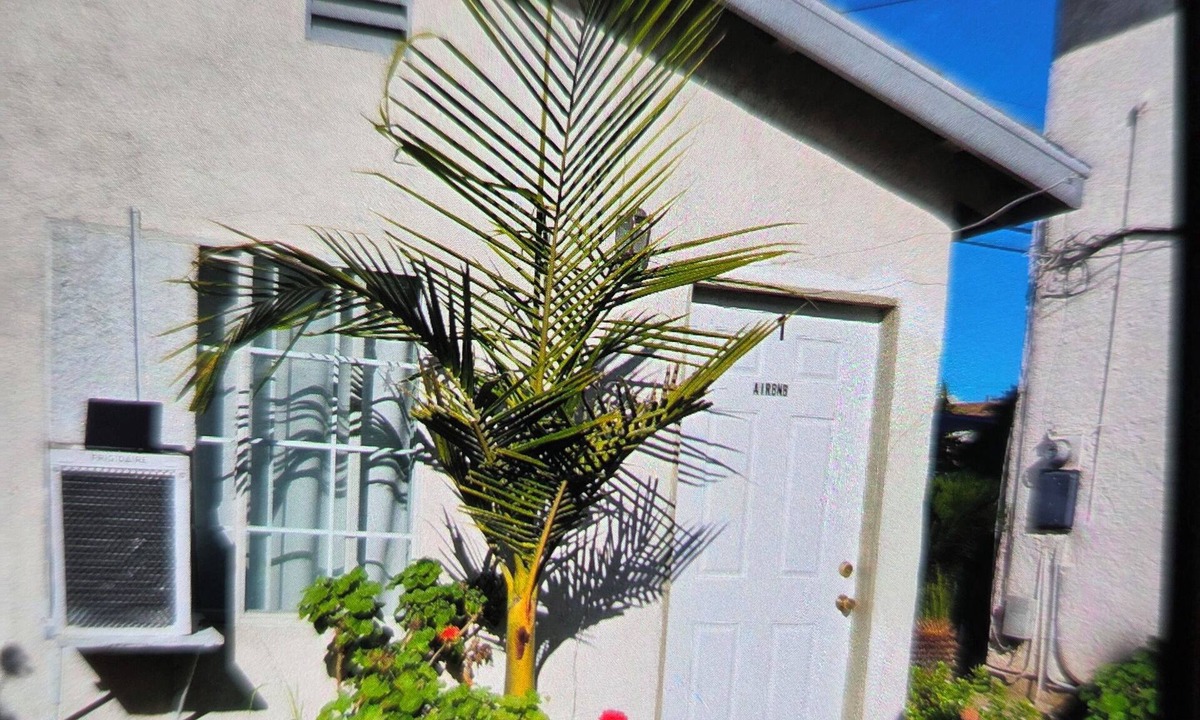 Downey Apartment | “Stay a Night or a Month – Your Home Away from Home