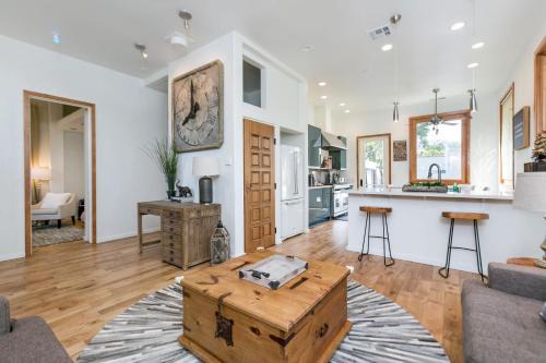 Carlson Park Villa | Stunning 2-Bedroom Home near Downtown Culver