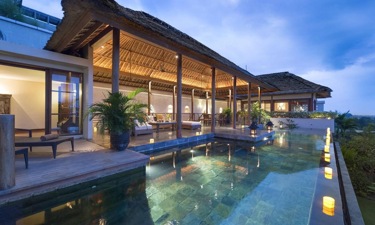 Taman Griya Villa | Stunning 4BR Villa, Ocean View In Jimbaran - W/Gym Room + Tropical Garden!