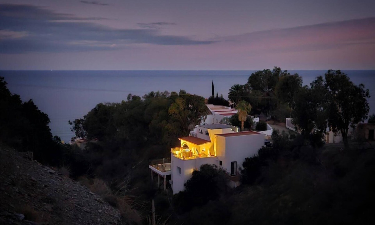 Ventanicas-El Cantal Villa | Stunning Sea Views From Villa, 10 Minute Walk to Beach