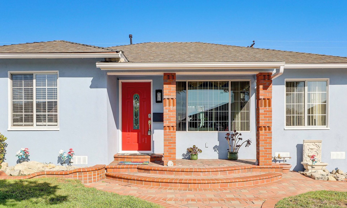 Compton House | Stylish Home Near SoFi Stadium, LAX & Long Beach