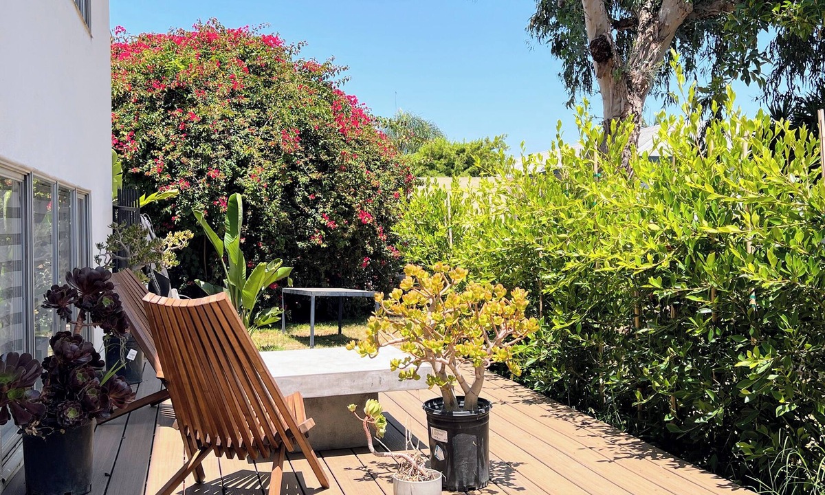 Ladera Heights Apartment | Stylish LA Studio, Steps from SoFi & LAX - SH3 - LAD