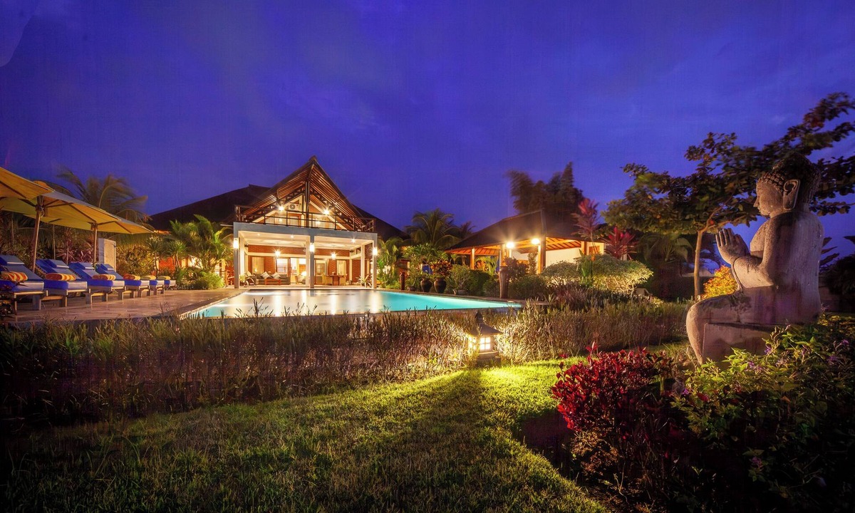 Banjartegehe Villa | ☀Sunset☀ Beachfront Dreamvilla Lovina with pool