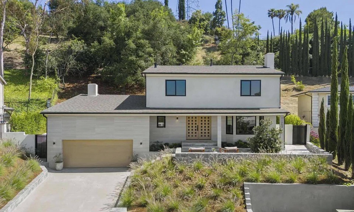 Studio City House | The Dona Modern - Prime Studio City Location with Indoor-Outdoor Flow