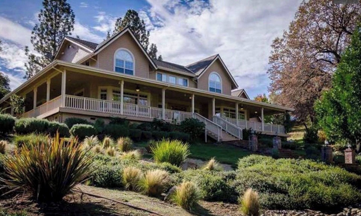 Placerville House | The HideAway in Somerset