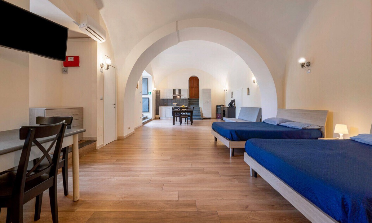 Torre del Greco Apartment | The Loft monolocae very large comfortable, quick access and low price