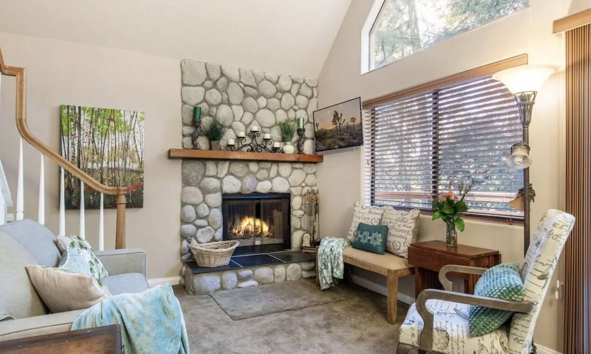 Arrowhead Villas Cabin | The Mountain Haven Hideaway! Perfect Location! 3/2