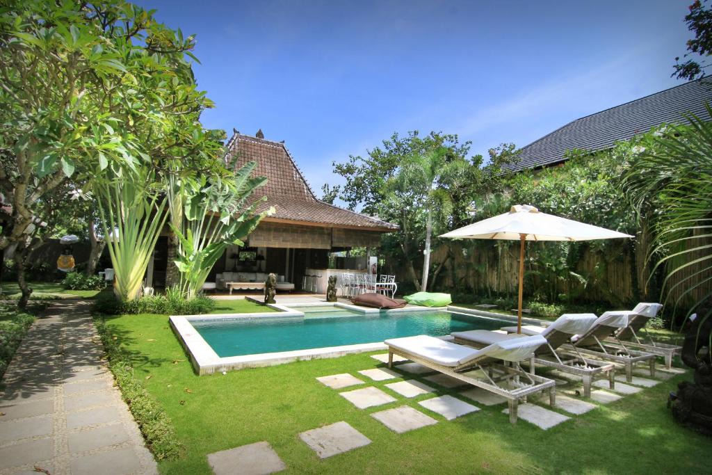 Batu Bolong Resort | The Radian Villa