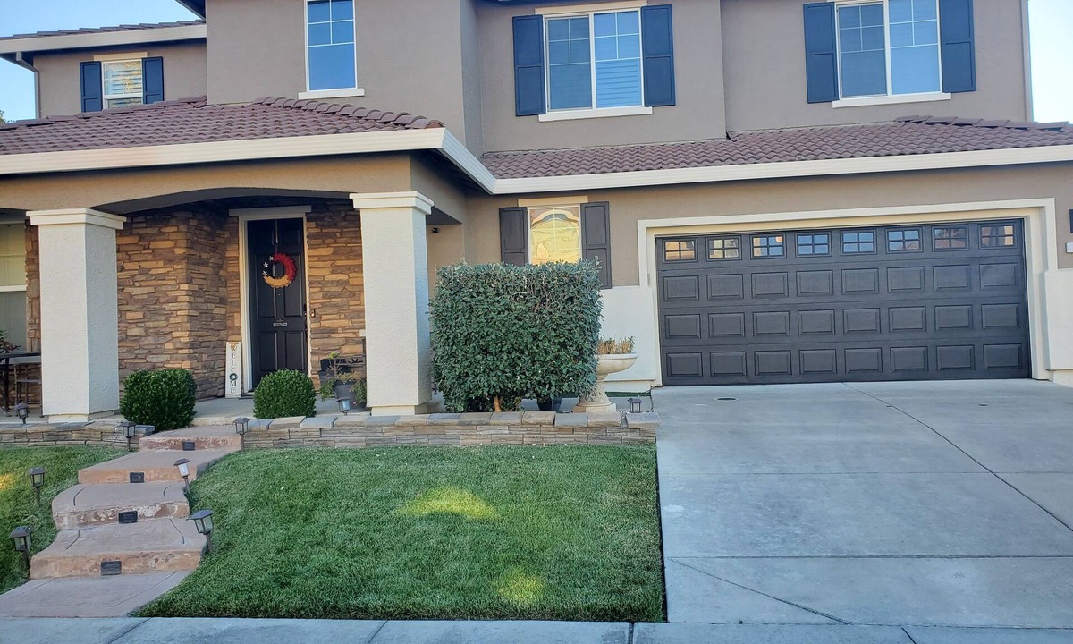 Natomas Creek House | This stunning luxury home is located 10 minutes from the airport and downtown!